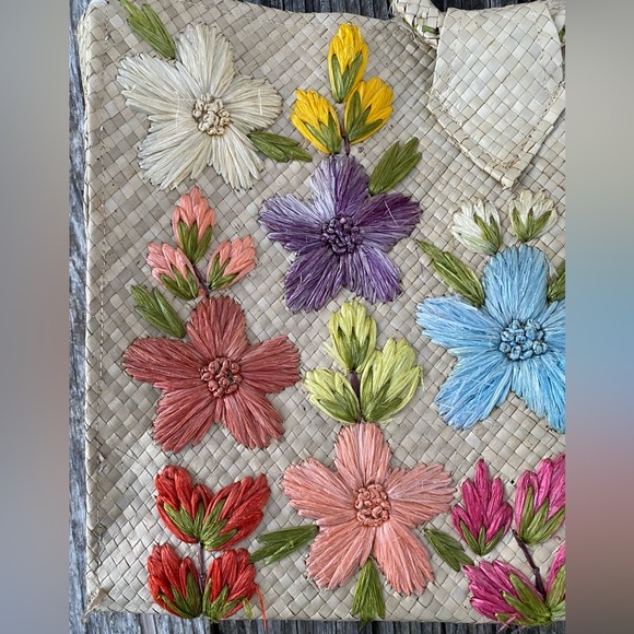 ❤️SOLD❤️ MCM WOVEN RAFIA PURSE - Picture 2 of 8